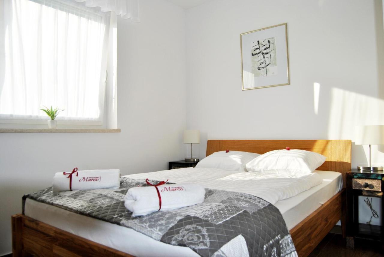 Marco Apartment *