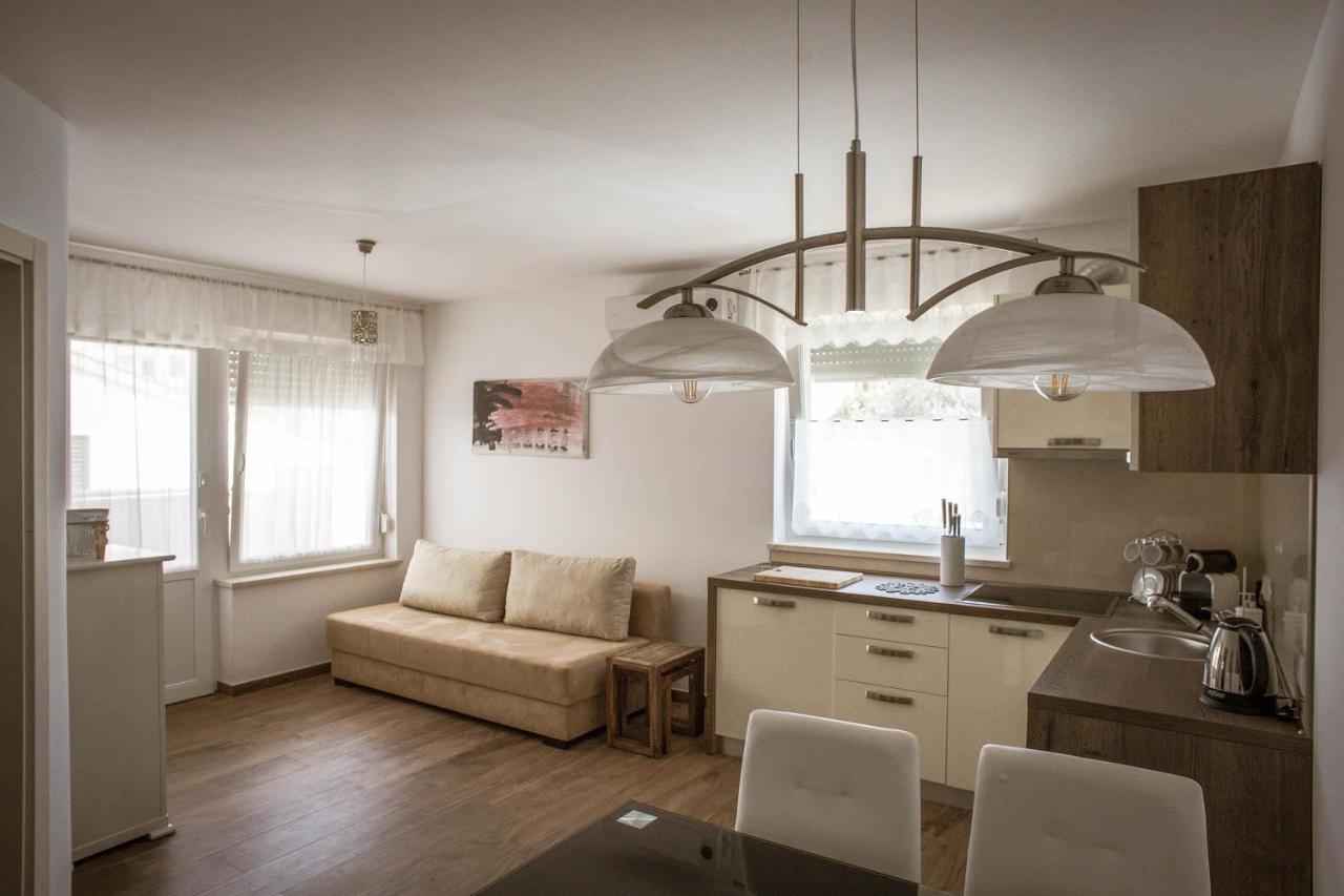 Marco Apartment *