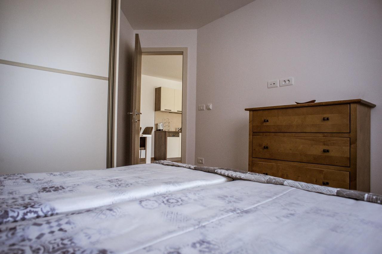 Marco Apartment *